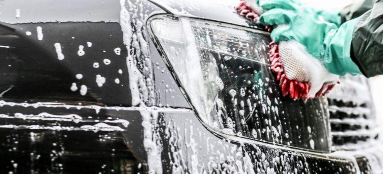 How to wash a car in winter in frost